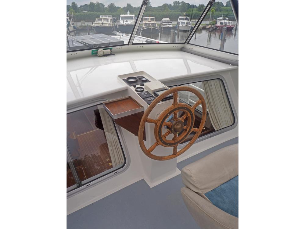 picture Deck equipment